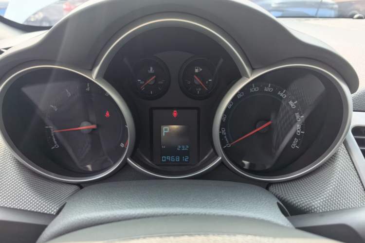 Used Chevrolet Cruze 2011 1.6L SE Automatic Instrument Cluster