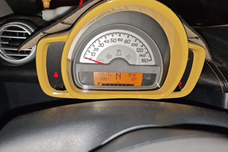 Used smart fortwo 2012 1.0 MHD Hardtop Comfort Edition Instrument Cluster