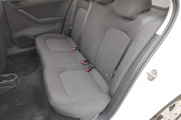 Used Volkswagen Jetta 2017 1.4L Manual Fashion Edition