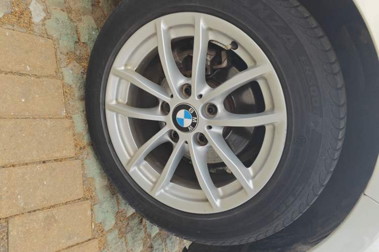 Used BMW 1 Series 2018 118i Leading Model Right Front Wheel Hub