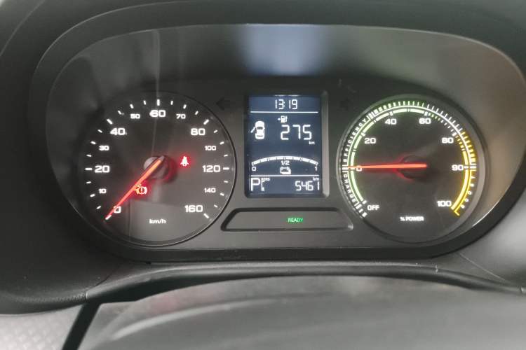 Used Roewe Clever 2021 302km Excellence Edition Odometer Close Up