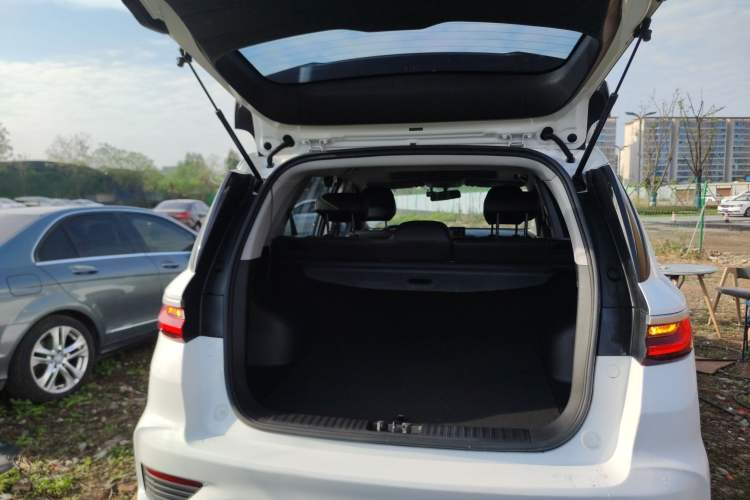 Used Geely Auto Vision X6 2020 1.4T CVT Luxury Edition
