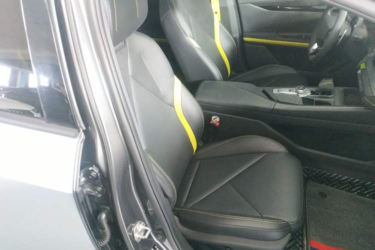 Used CHANGAN UNI-V 2022 1.5T Sport Edition