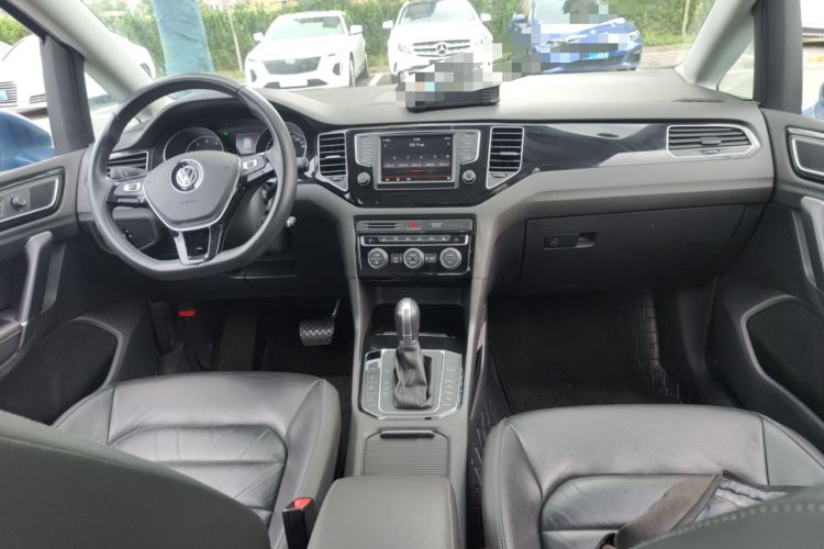 Used Volkswagen Golf 2015 1.4TSI Sportsvan
