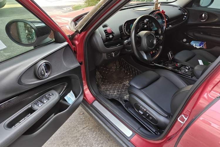 Used MINI Clubman 2022 Facelift 1.5T COOPER Connoisseur