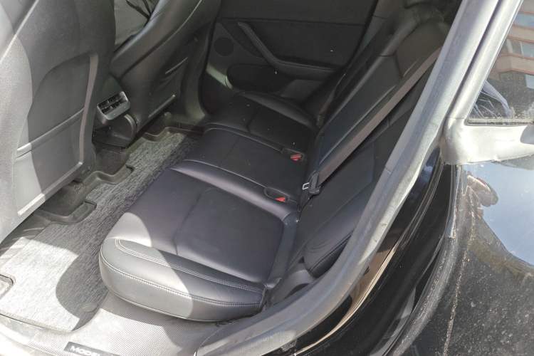 Used Tesla Model Y 2023 Rear-Wheel-Drive Version