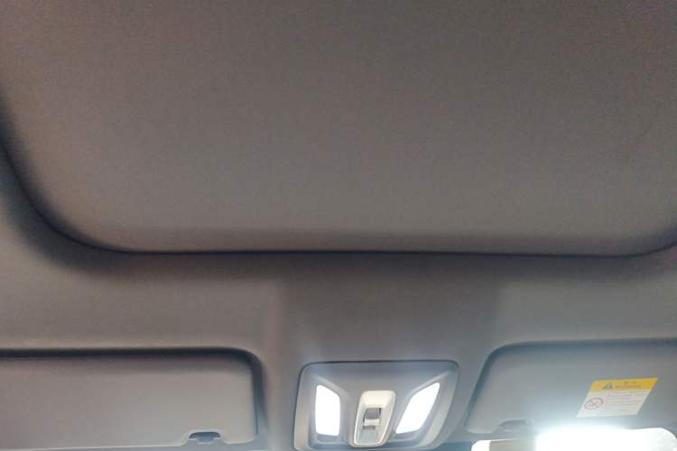 Used Oshan Z6 2022 Blue Whale 1.5T DCT Smart Edition Urban Version