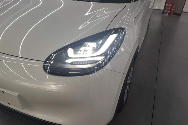 Used Wuling Bingo 2024 333 km Enjoyment Version Left Front Headlight