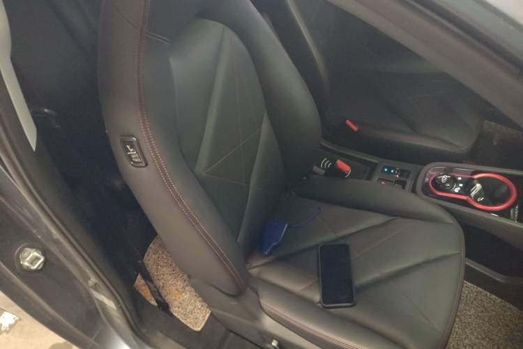 Used Chery New Energy Little Ant 2022 Sweet Pink Edition Half-Sugar Version Lithium Iron Phosphate 29.2 kWh 30 kW 301 km
