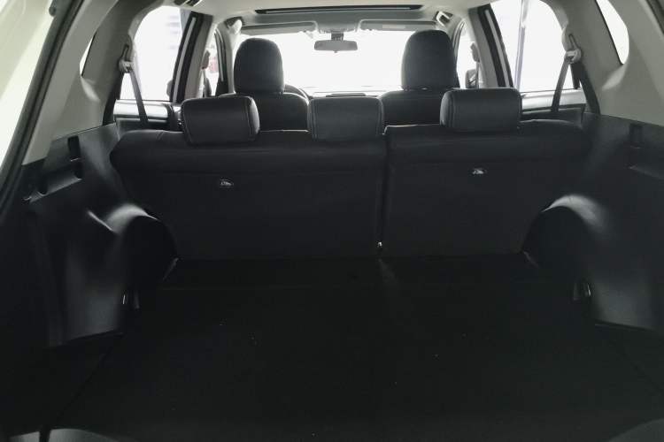 Used Toyota RAV4 2016 2.0L CVT Two-Wheel Drive Comfort Edition China V Standard Trunk