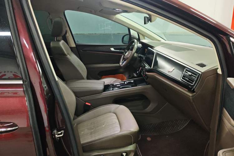 Used Volkswagen Viloran 2023 330TSI Luxury Edition