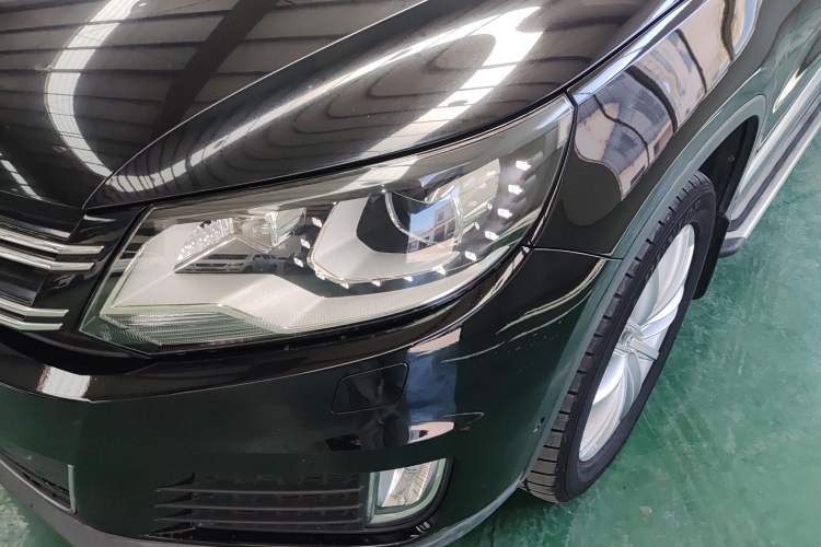 Used Volkswagen Tiguan 2013 2.0 TSI Automatic All-Wheel-Drive Flagship Edition
