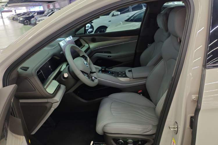 Used Denza N7 2023 Long-Range Performance Edition