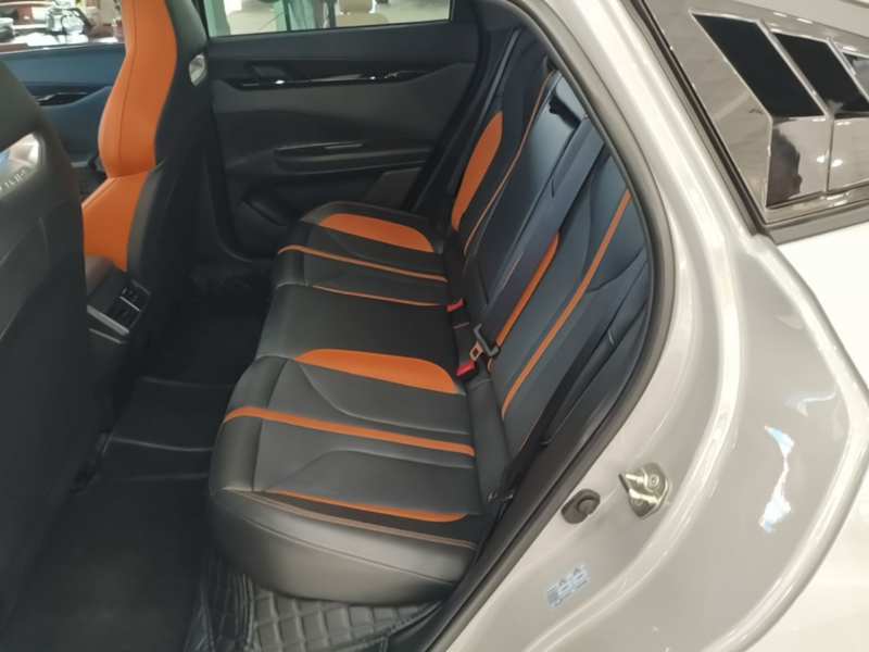 Used CHANGAN UNI-V 2024 1.5T Prestige Sport Edition — 16