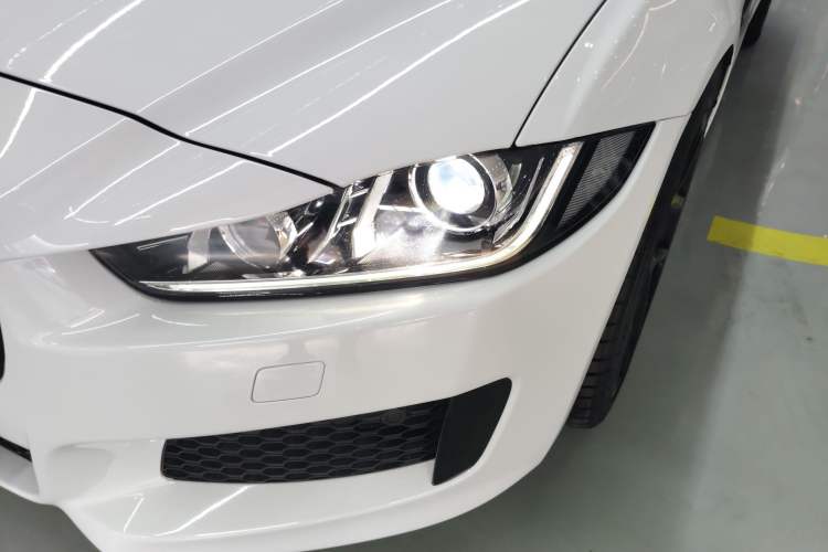 Used Jaguar XE 2015 2.0T 200 PS R-Sport