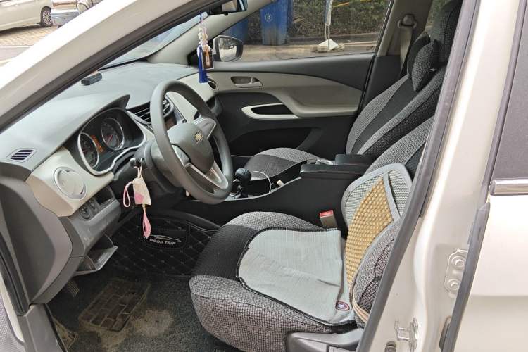 Used Chevrolet Sail 2015 Sail 3 1.5L Manual with Ideal Sunroof Edition
