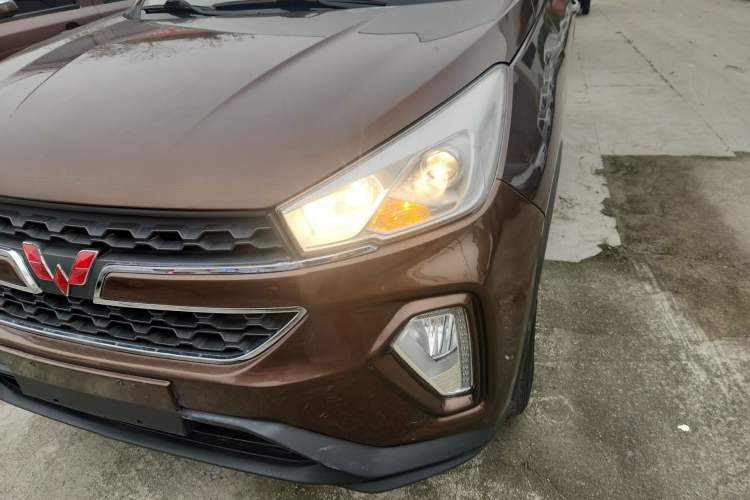 Used Wuling Hongguang S3 2018 1.5L Manual Luxury Model China V Standard