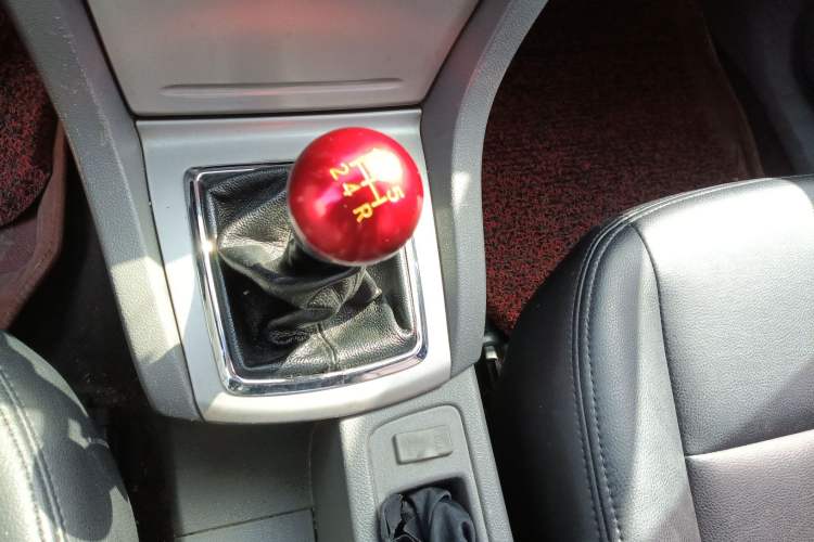 Used Ford Focus 2011 Hatchback 1.8L Manual Comfort Model
