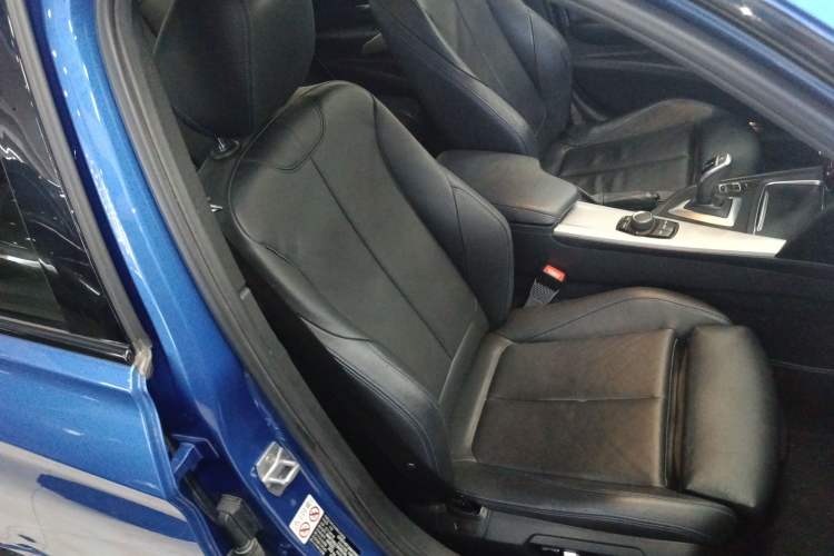 Used BMW 3 Series 2018 320i M Sport Package
