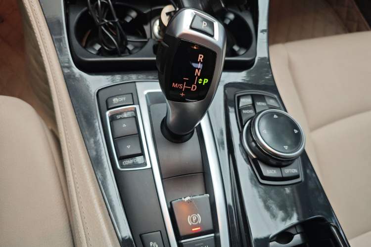 Used BMW 5 Series 2013 520Li Elegant Edition
