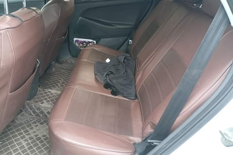 Used Hyundai Tucson 2018 1.6T Dual-Clutch Two-Wheel Drive 15th Anniversary Special Edition
