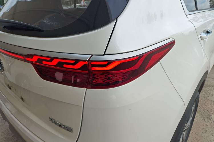 Used Kia KX5 2019 2.0L Automatic 2WD Comfort Edition Right Rear Taillight