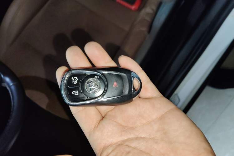 Used Buick Regal 2019 20T Elite Version China VI Standard Interior 1