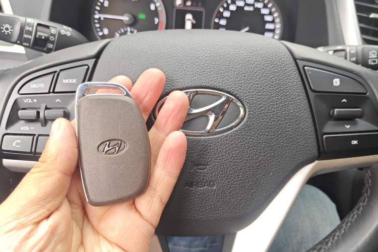 Used Hyundai Tucson 2018 1.6T Dual-Clutch Two-Wheel Drive 15th Anniversary Special Edition
