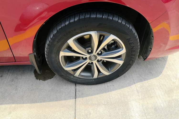 Used JAC Group Refine R3 2018 1.6L Manual Luxury Model Right Front Wheel Hub