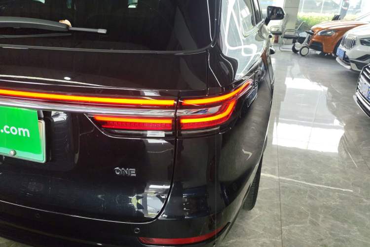 Used Li Auto ONE 2020 Extended-Range 6-Seater Version Exterior 3