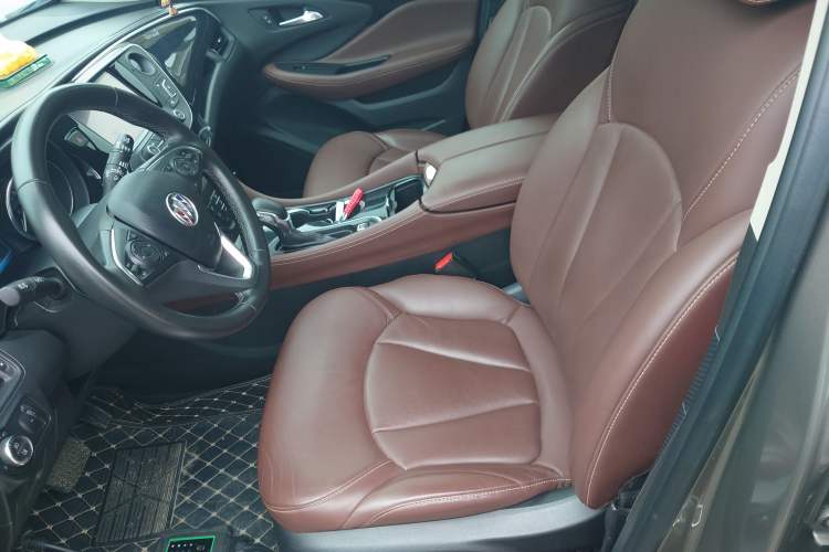 Used Buick Envision 2018 20T Two-Wheel Drive Luxury Model Left Front Seat