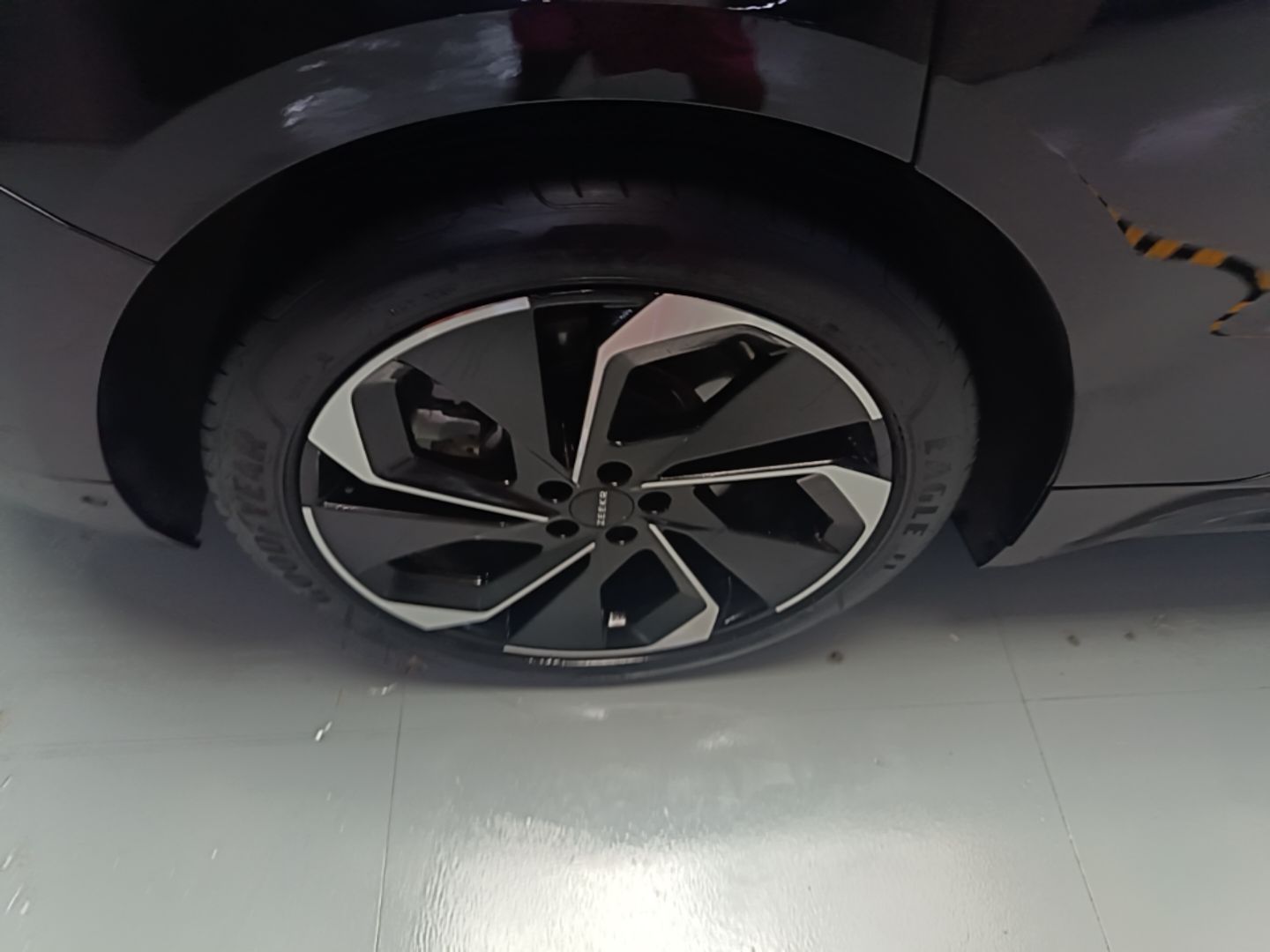 Zeekr 001 2023 WE Edition 86 kWh — снимка 11
