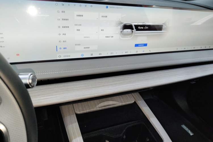 Used Geely Galaxy E8 2024 550 km Range Rear-Drive Dragon Edition