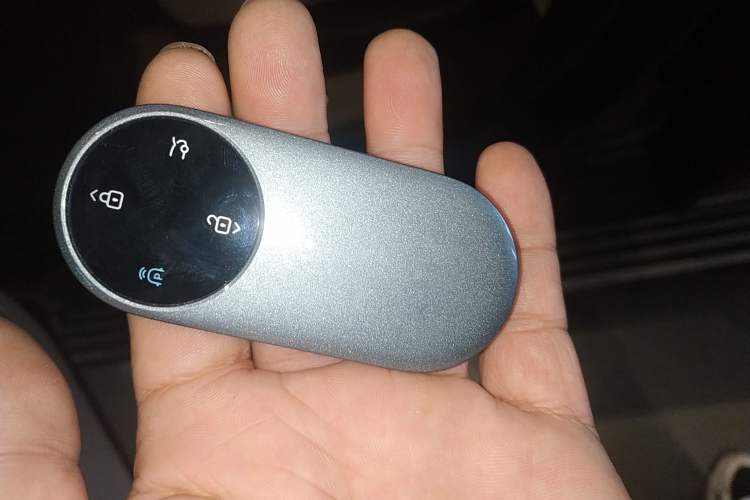 Used Hima AITO M9 2025 Extended-Range Ultra Version 52 kWh 6-Seater
