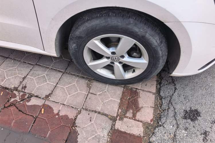 Used Volkswagen Lavida 2019 Lavida Start 1.5L Automatic Trendy Version China VI Standard Right Front Wheel Hub