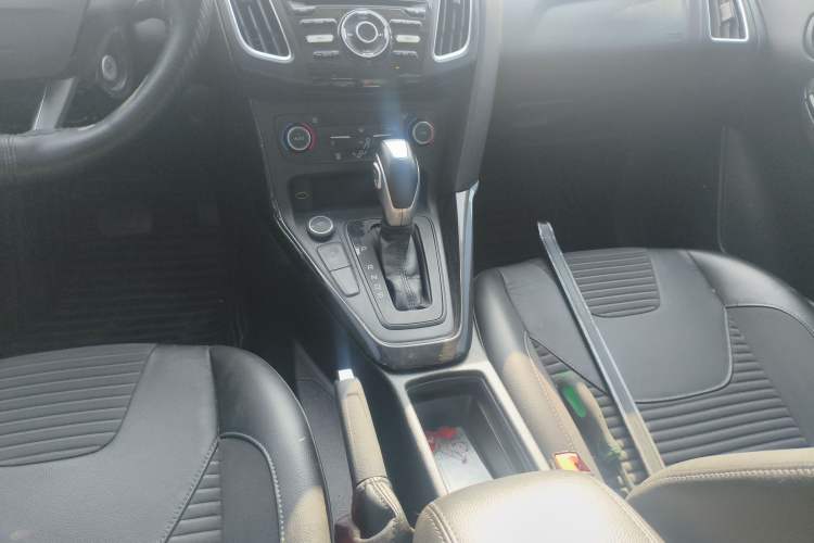 Used Ford Focus 2018 Two-Door Classic EcoBoost 125 Automatic Supercharged Style SmartDrive Edition