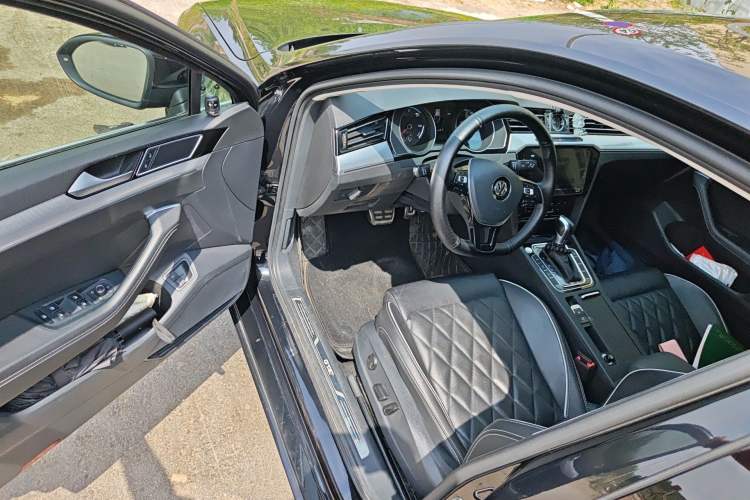 Used Volkswagen Magotan GTE Plug-in Hybrid 2020 GTE Luxury Model
