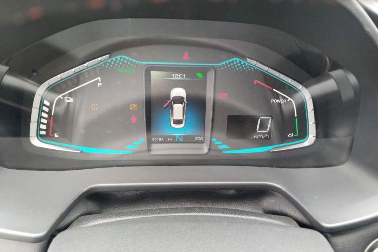 Used ORA iQ 2018 High-Range Version Smart Connectivity Model
