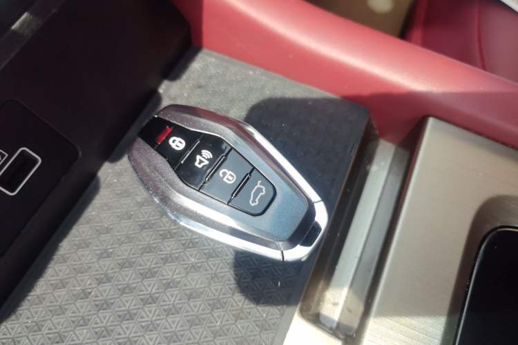 Used JETOUR X70 2024 1.5T DCT Glory PRO 5-Seater Vehicle Key