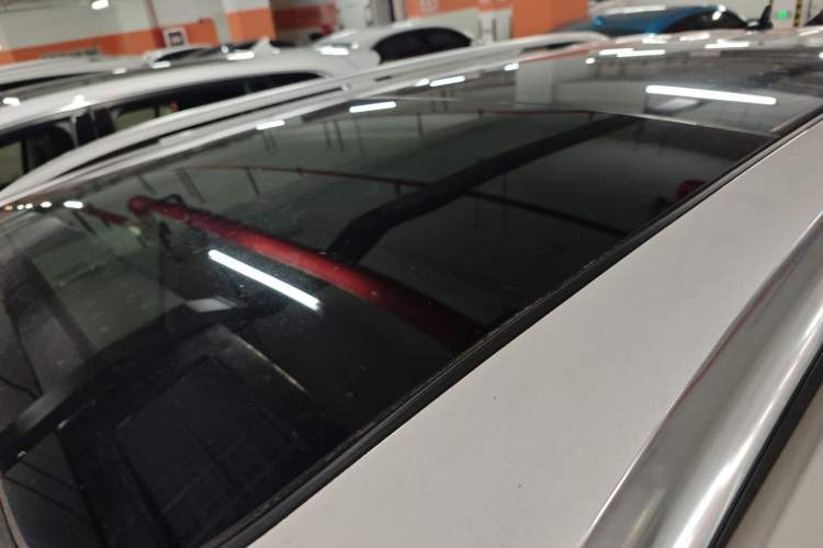 Used Volkswagen Tiguan L 2018 330TSI Automatic Two-Wheel Drive Luxury Edition