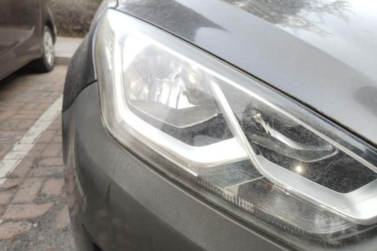 Used Ford Escort 2015 1.5L Automatic Comfort Edition
