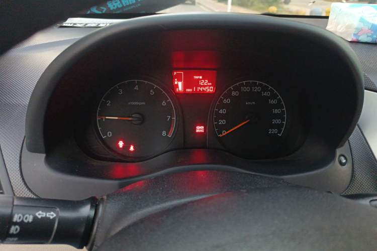 Used Hyundai Verna (older generation) 2014 1.4L Manual Smart GLS Trim Instrument Cluster