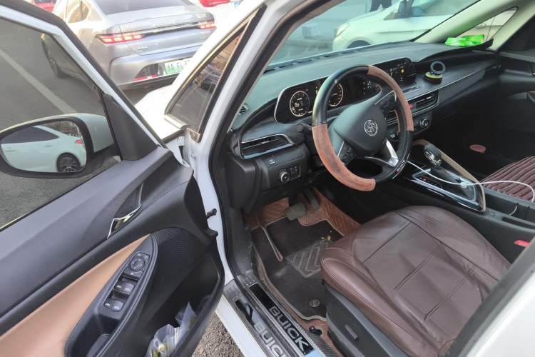 Used Buick GL6 2021 323T Mild Hybrid Connect Luxury Model
