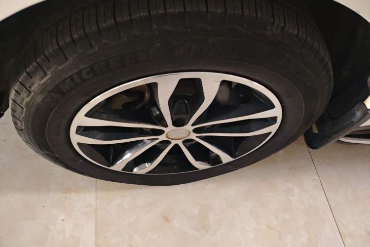 Used Zotye T600 2015 Family Edition 2.0T Manual Elite Version
