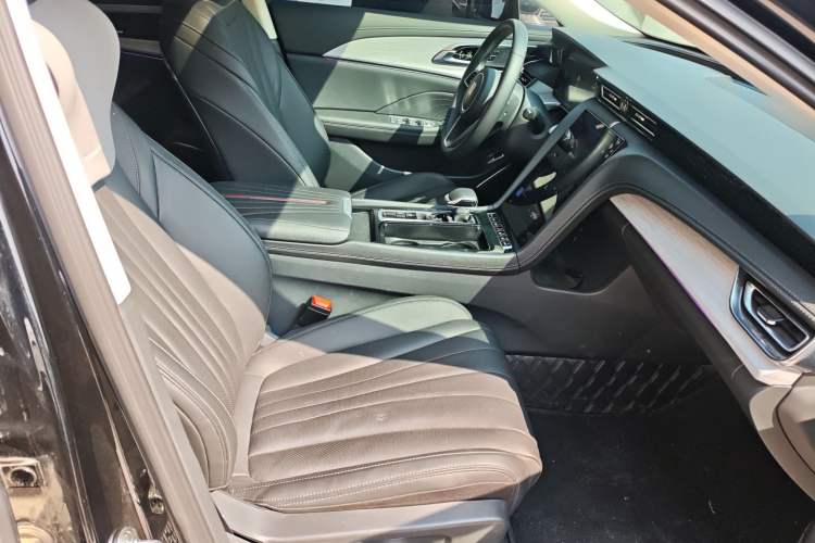 Used Hongqi H5 2025 1.5T DCT Qiyun 500 000th Unit Commemorative Edition