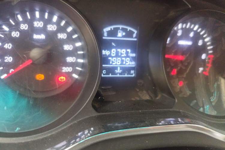 Used Jinbei 750 2015 1.5L Flagship Model