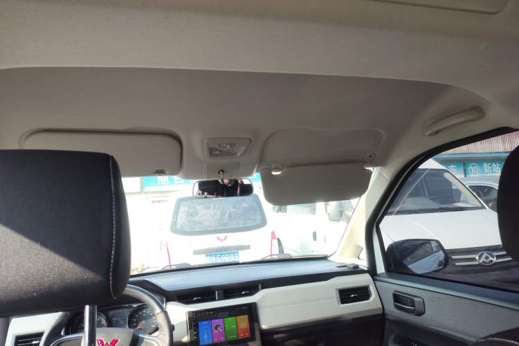 Used Wuling Zhengcheng 2021 1.5T Manual Comfort Version Headliner