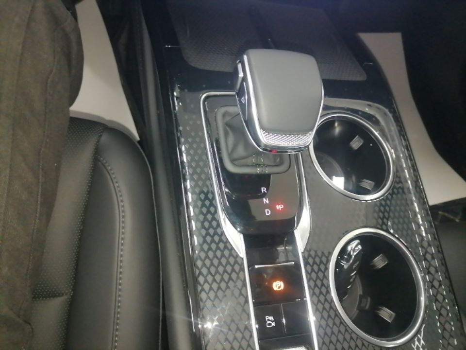 Hongqi HS3 PHEV 2025 Model 117km Jingwei Edition — снимка 16
