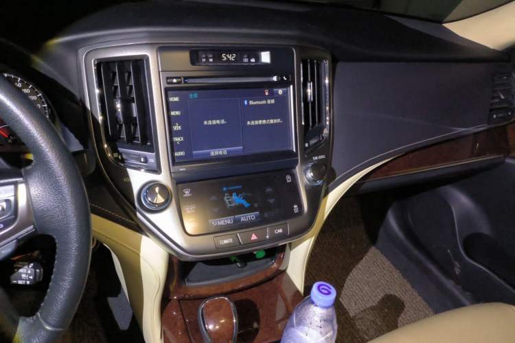 Used Toyota Crown 2018 2.0T Fashion Edition
