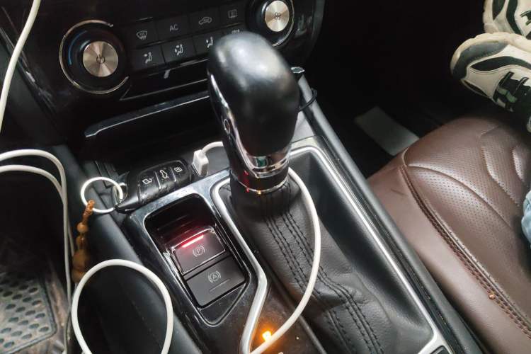 Used Roewe RX3 2020 1.6L CVT 4G Connected Ultra-Fun Elite Edition